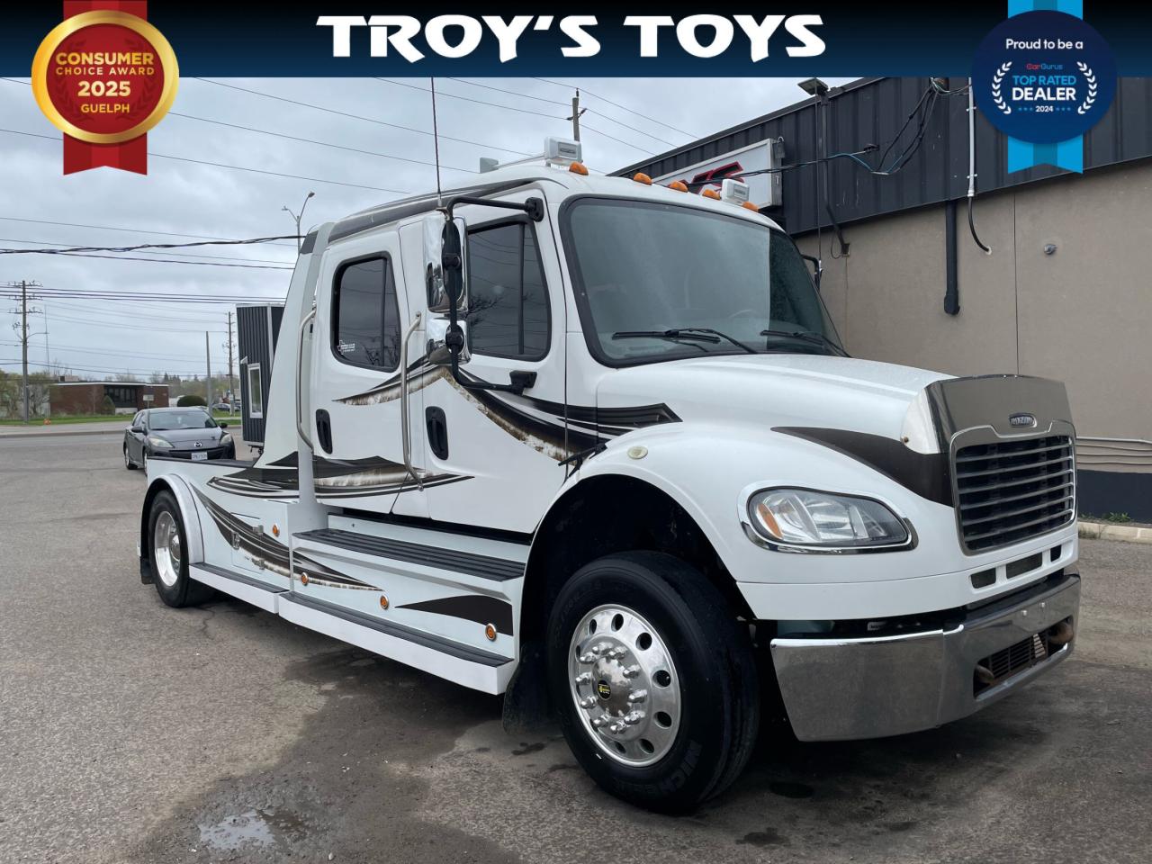 2017 Freightliner M2106 Sport Chasis