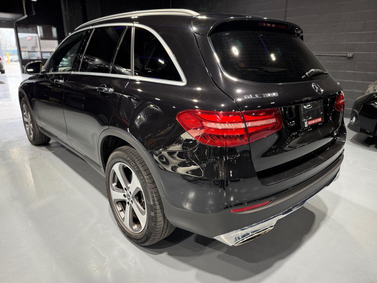 2019 Mercedes-Benz GL-Class GLC 300 - Photo #7