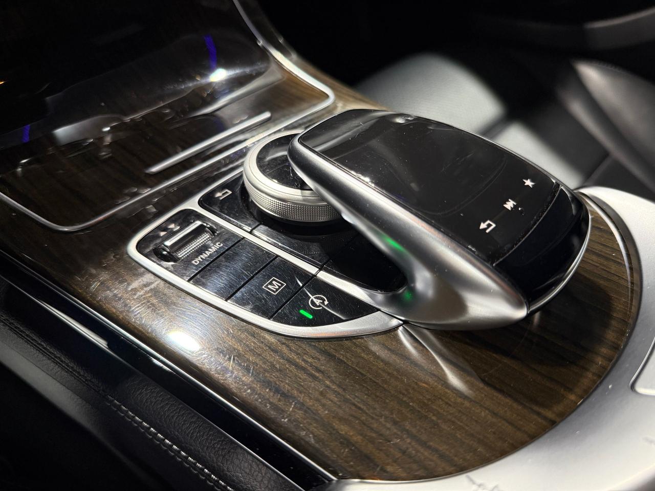 2019 Mercedes-Benz GL-Class GLC 300 - Photo #18