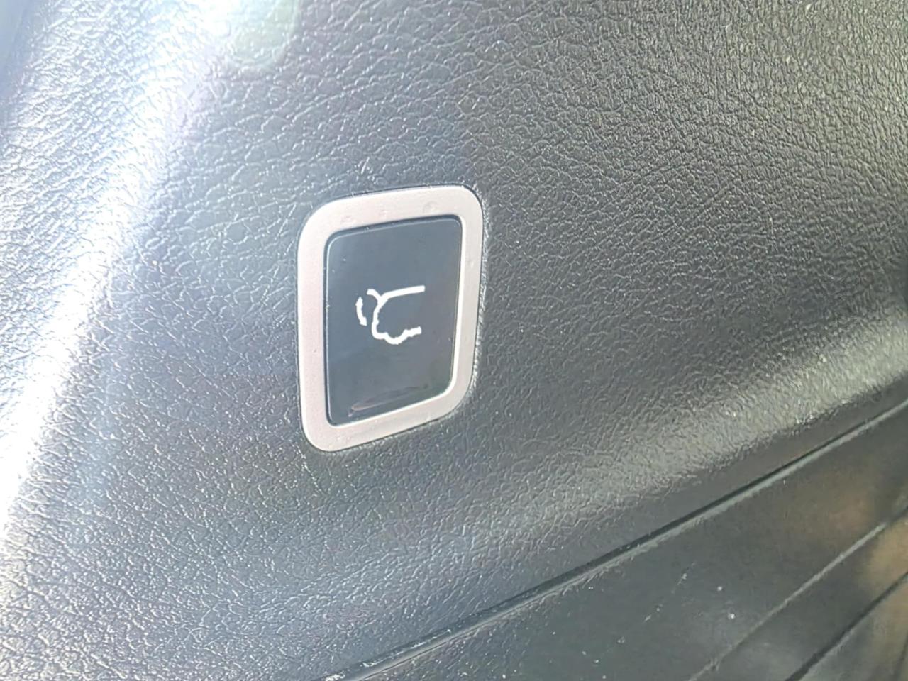 1746479304046