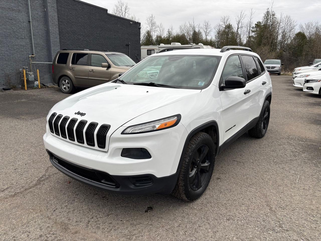 Used 2018 Jeep Cherokee Altitude for sale in Gloucester, ON