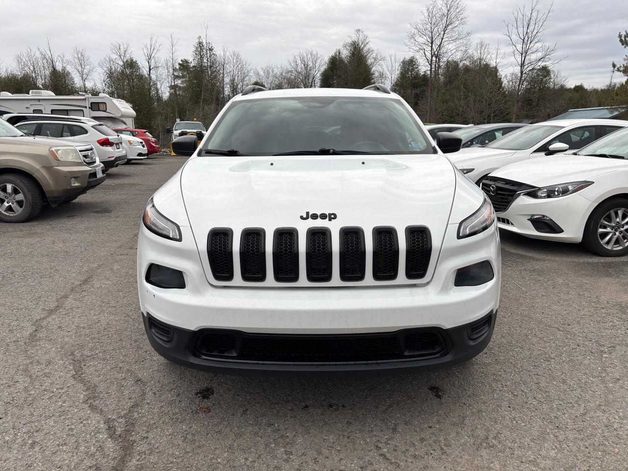 2018 Jeep Cherokee Altitude - Photo #2