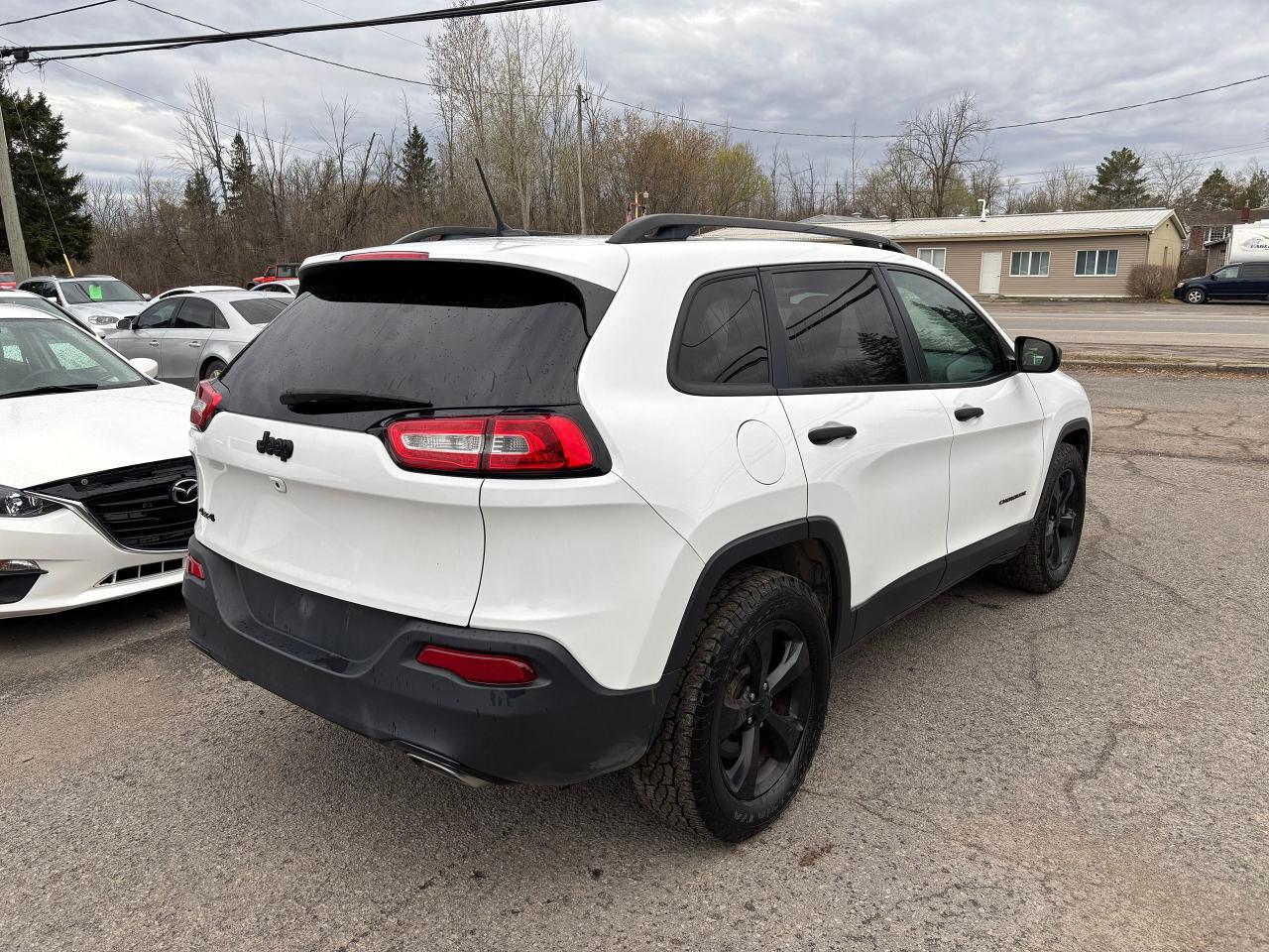 2018 Jeep Cherokee Altitude - Photo #5
