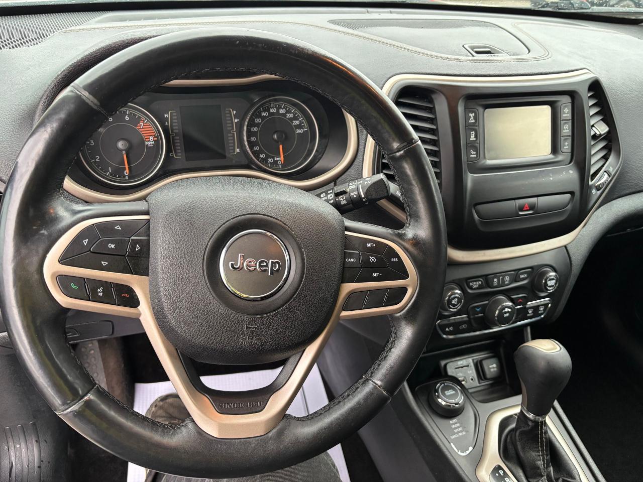 2018 Jeep Cherokee Altitude - Photo #12
