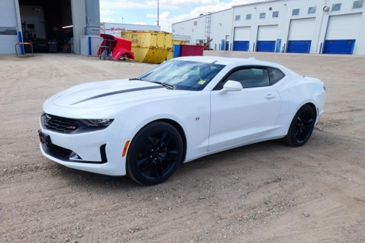 2023 Chevrolet Camaro 2LT RS w/H&C leather, BUC - Photo #2