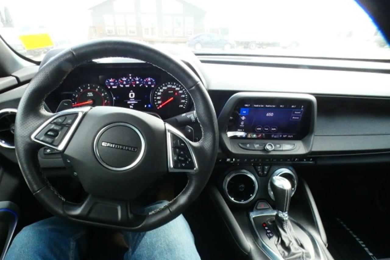 2023 Chevrolet Camaro 2LT RS w/H&C leather, BUC - Photo #11