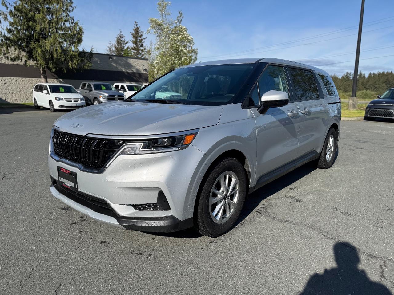 Used 2023 Kia Carnival LX for sale in Campbell River, BC