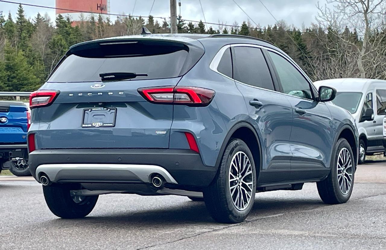 2025 Ford Escape PHEV FWD Photo4