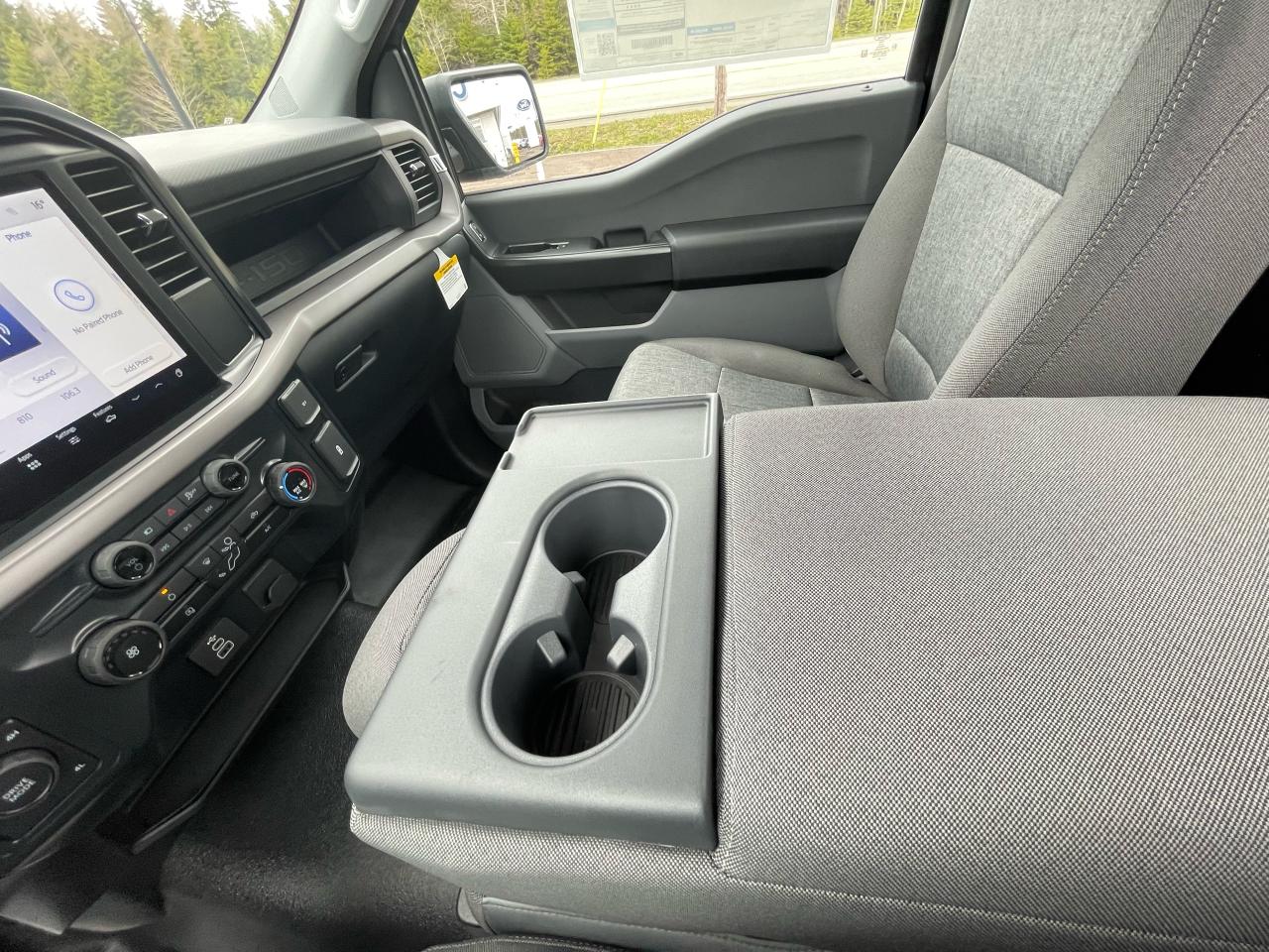 2025 Ford F-150 XL 4WD REG CAB 8' BOX Photo5