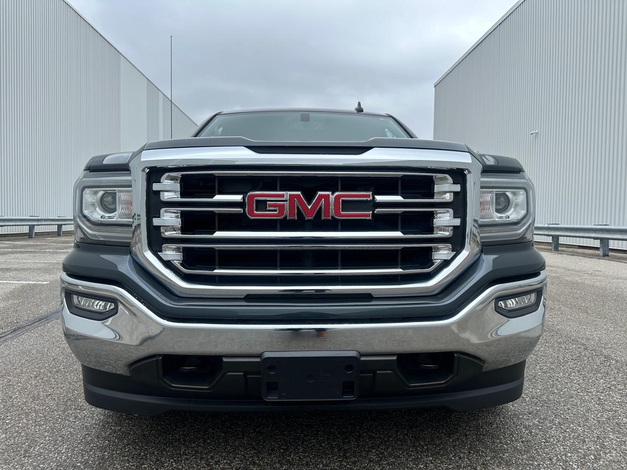 2017 GMC Sierra 1500 SLT CREW CAB Z71 Photo2