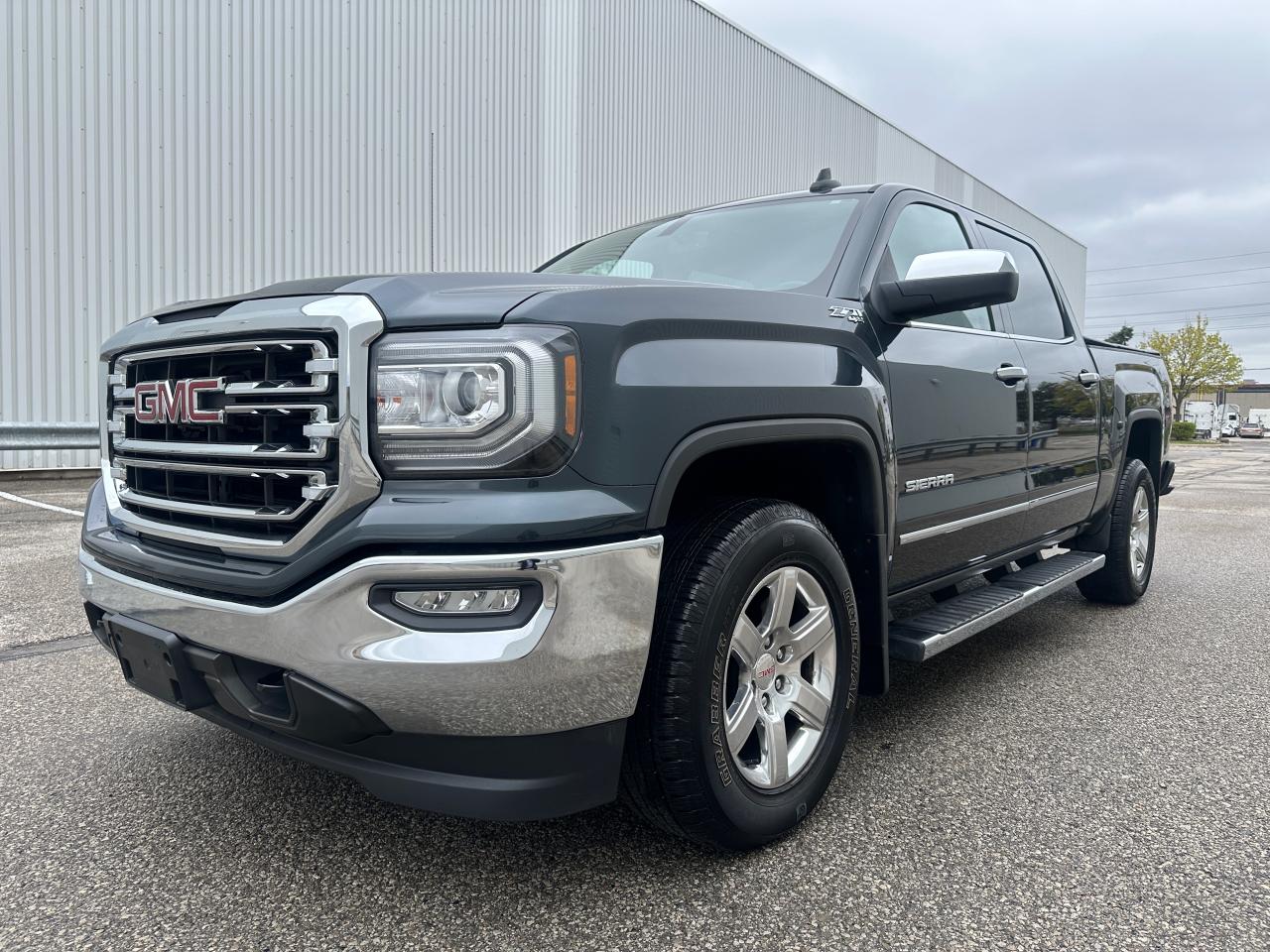 Used 2017 GMC Sierra 1500 SLT CREW CAB Z71 for sale in Mississauga, ON