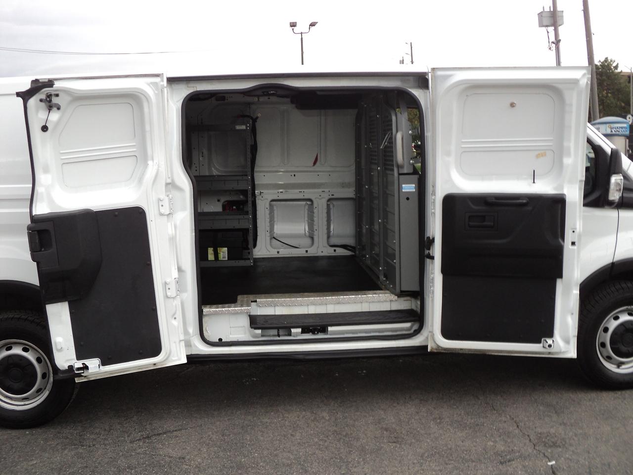 2019 Ford Transit T-250 148"WB LowRf 3.7L6cyl CargoVan BackUpCam - Photo #9