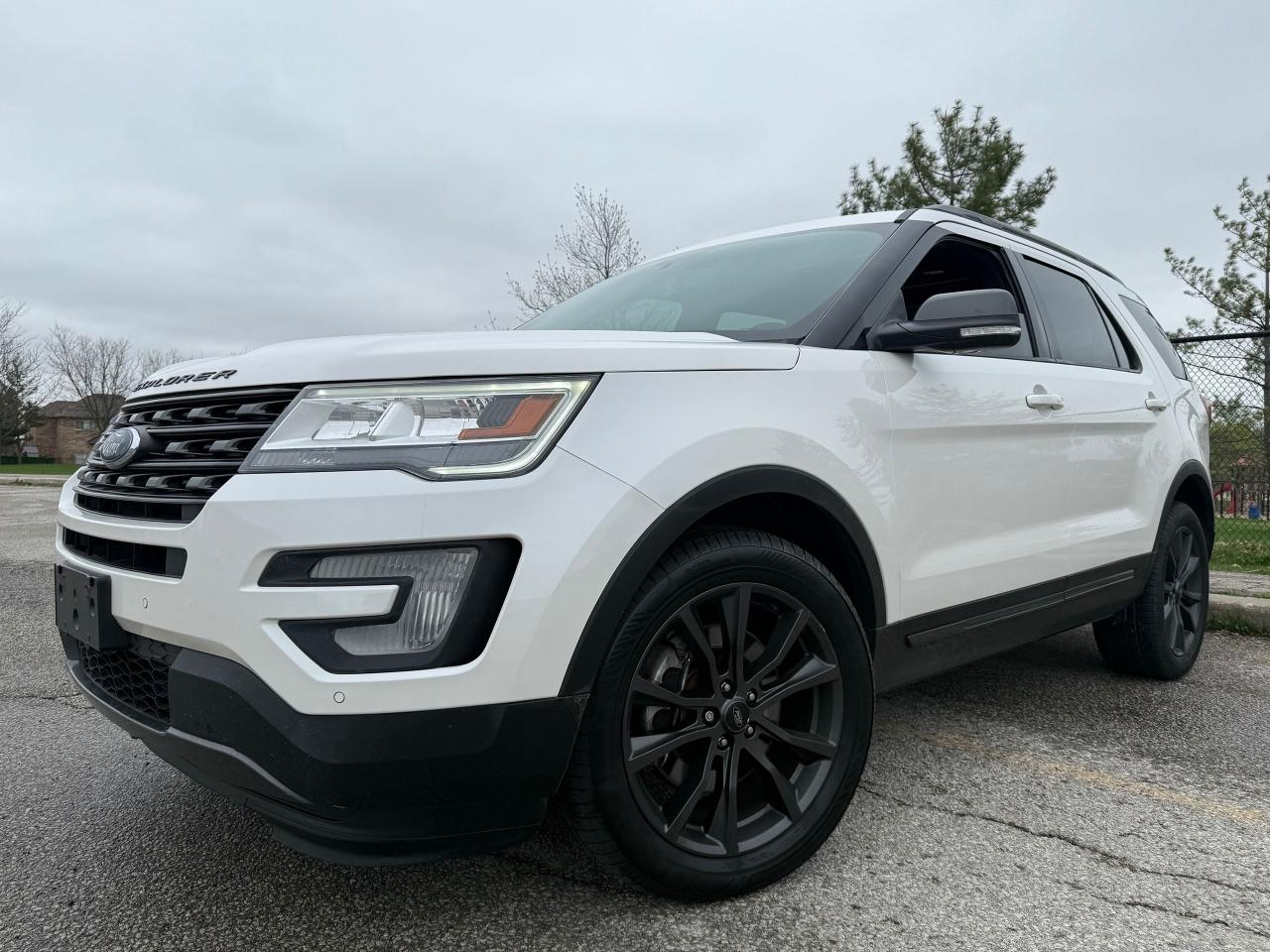 2017 Ford Explorer XLT 4WD *SAFETY INCL*7 PASS*FINANCING AVAIL* - Photo #2