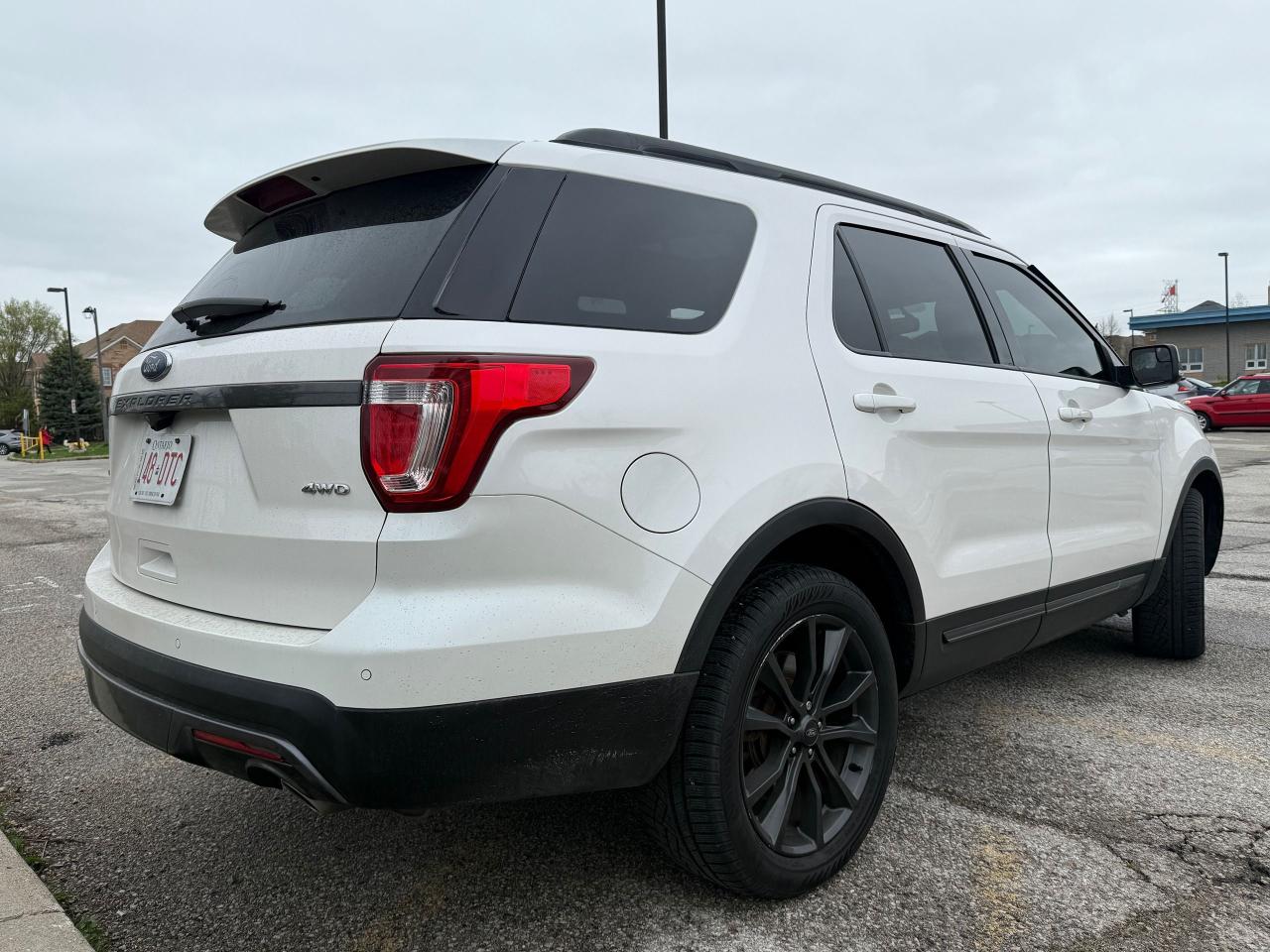 2017 Ford Explorer XLT 4WD *SAFETY INCL*7 PASS*FINANCING AVAIL* - Photo #6