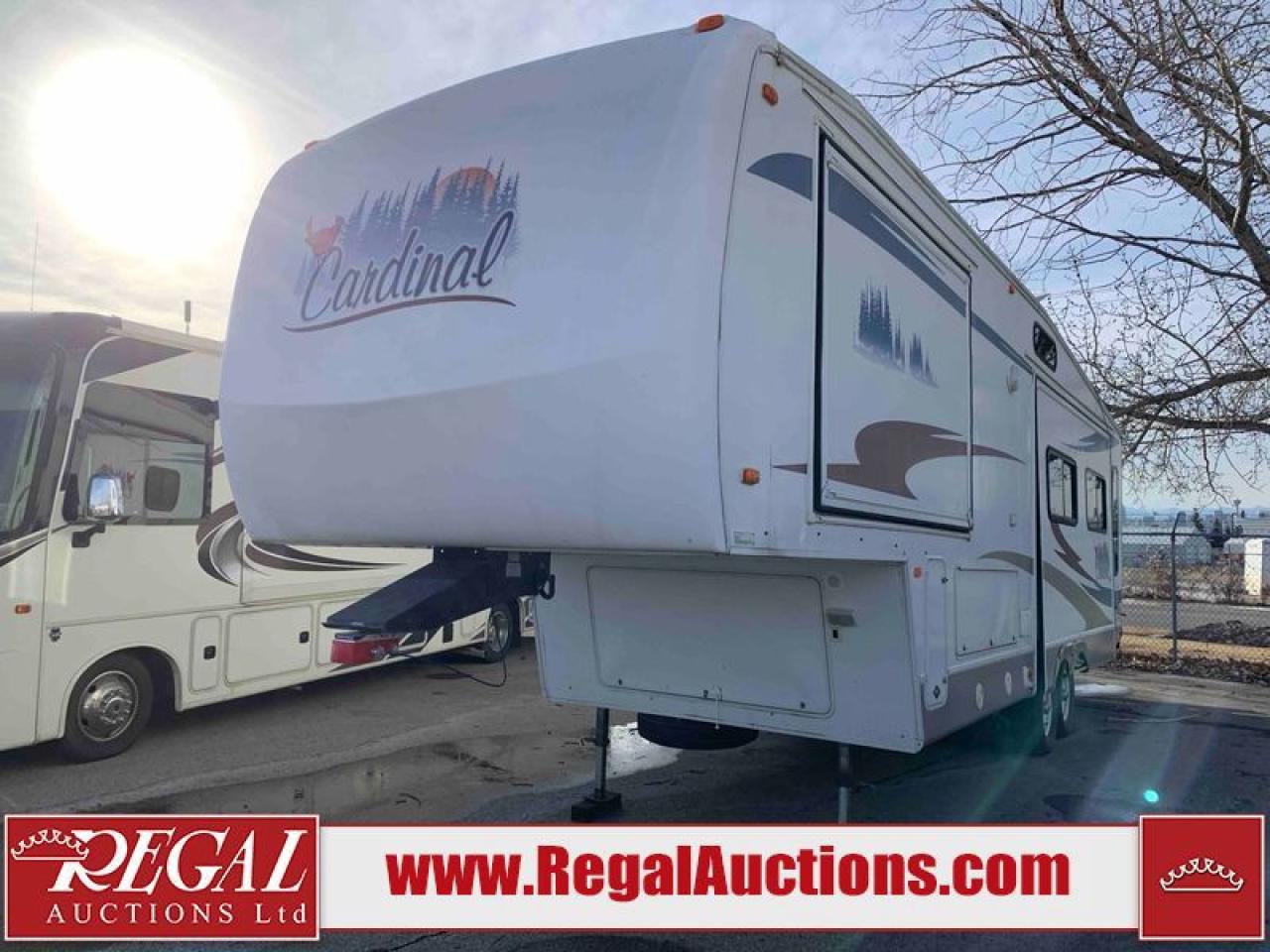 Used 2006 Forest River CARDINAL 30WB  for sale in Calgary, AB