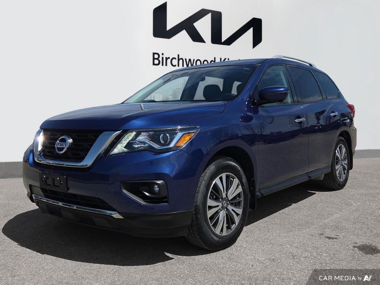 Used 2017 Nissan Pathfinder SL Low Kms | No Accidents for sale in Winnipeg, MB