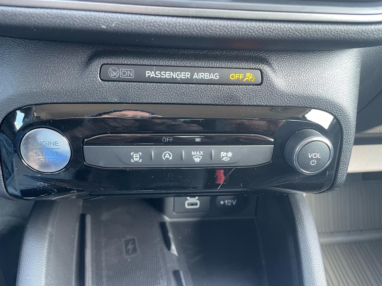 2025 Ford Escape Active Photo5