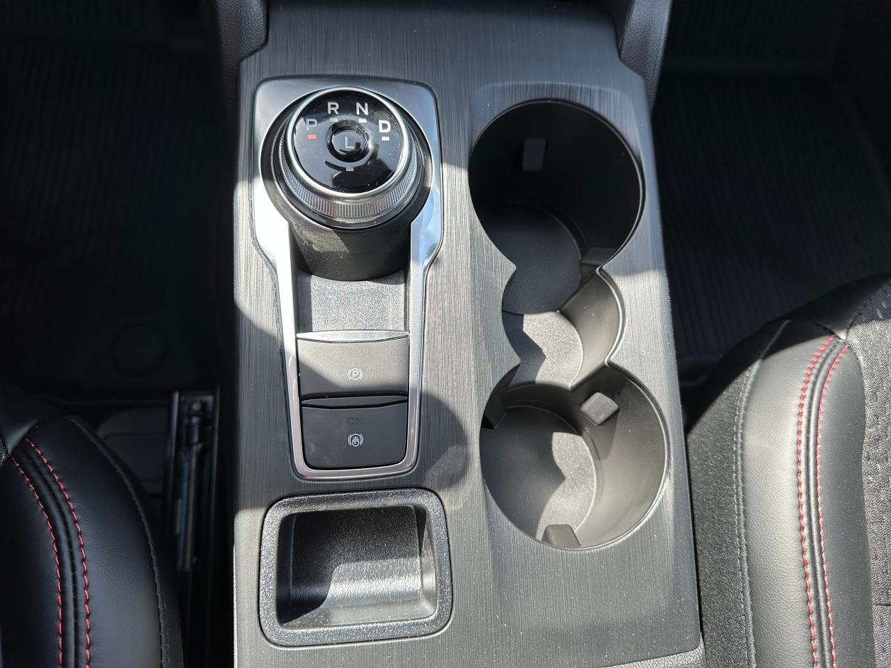 2025 Ford Escape ST-LINE SELECT AWD 401A Photo5