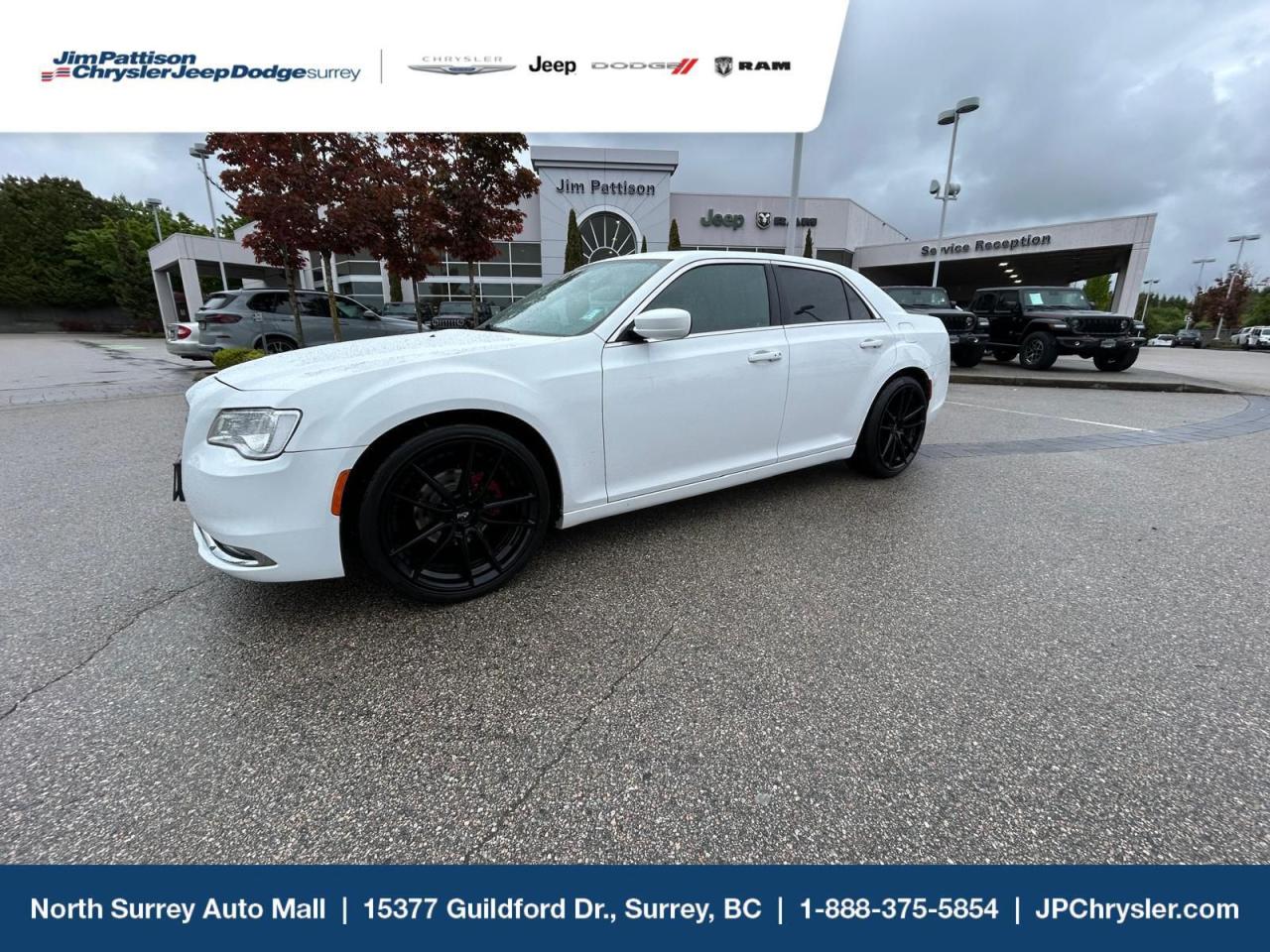 Used 2018 Chrysler 300 300 Touring RWD for sale in Surrey, BC