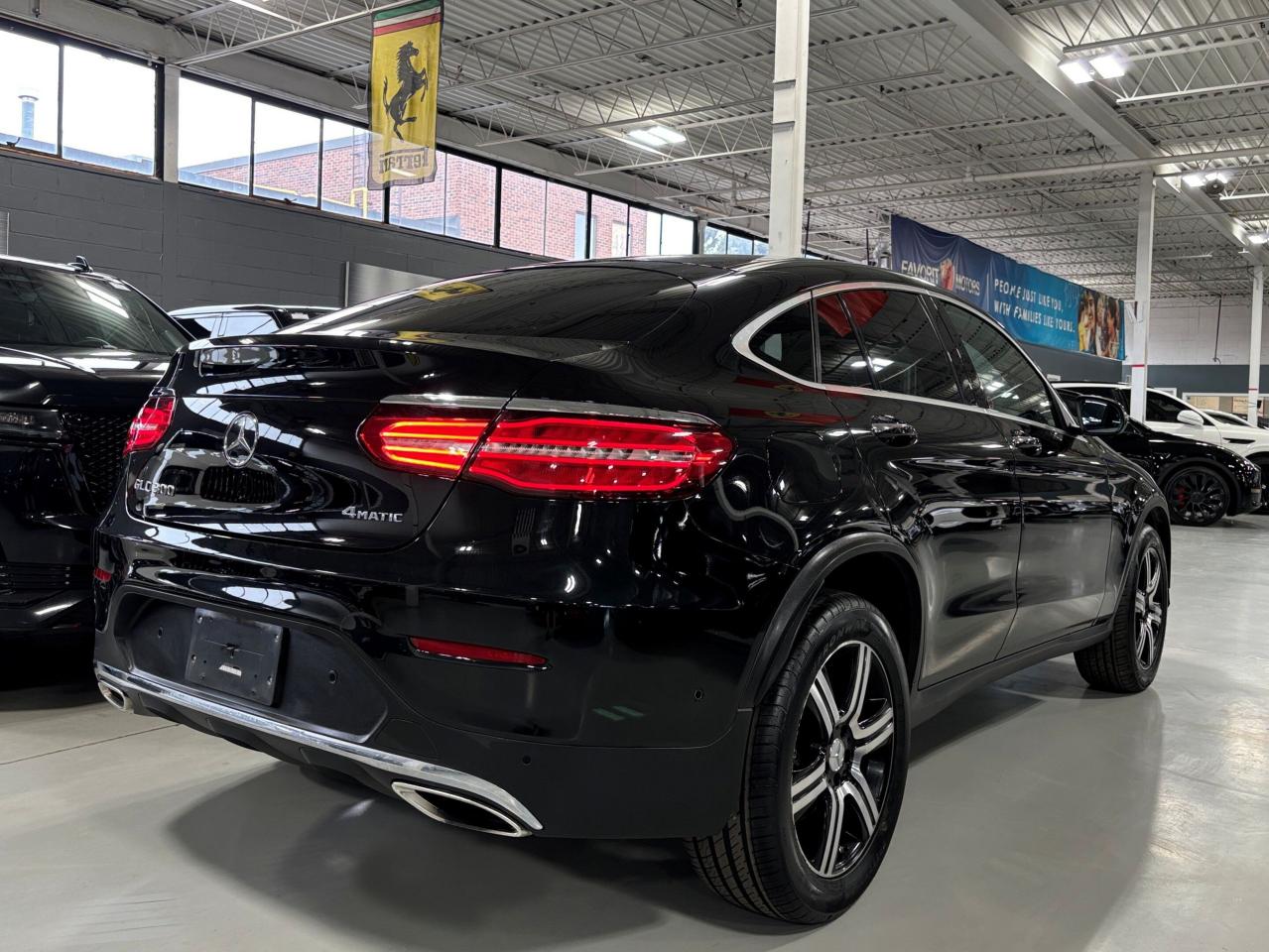 2019 Mercedes-Benz GL-Class GLC300|4MATIC|AMGPKG|COUPE|NAV|WOOD|AMBIENT|ROOF|+ - Photo #5