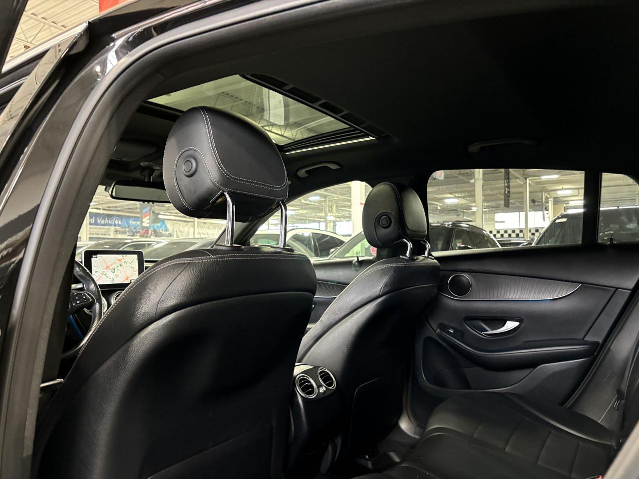 2019 Mercedes-Benz GL-Class GLC300|4MATIC|AMGPKG|COUPE|NAV|WOOD|AMBIENT|ROOF|+ - Photo #8
