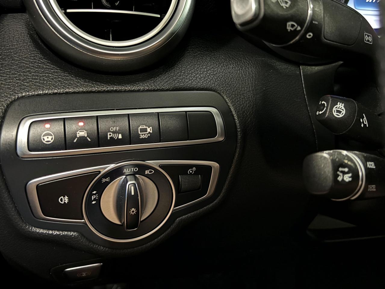 2019 Mercedes-Benz GL-Class GLC300|4MATIC|AMGPKG|COUPE|NAV|WOOD|AMBIENT|ROOF|+ - Photo #17