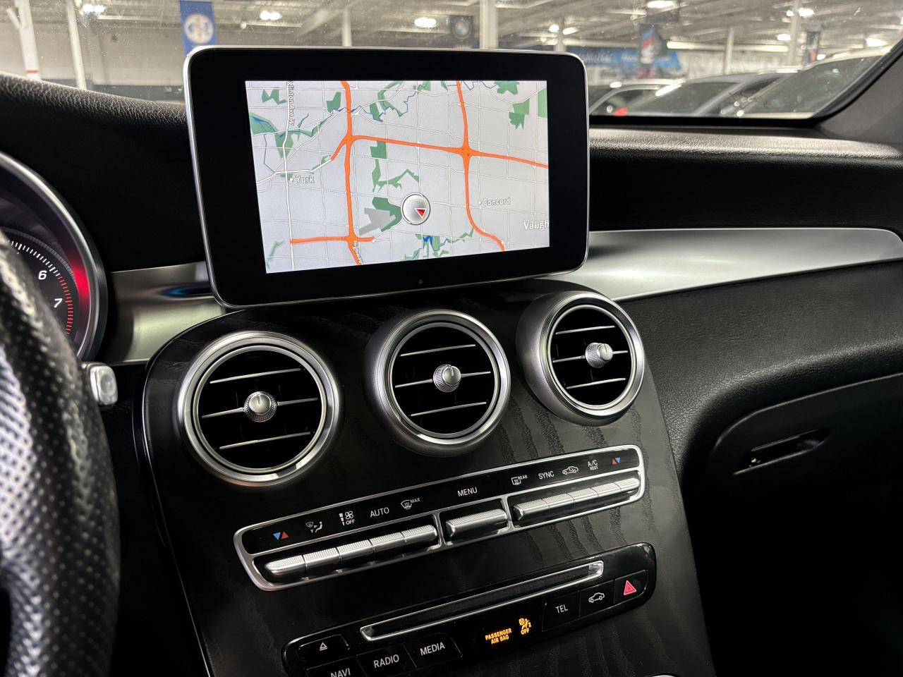 2019 Mercedes-Benz GL-Class GLC300|4MATIC|AMGPKG|COUPE|NAV|WOOD|AMBIENT|ROOF|+ - Photo #19