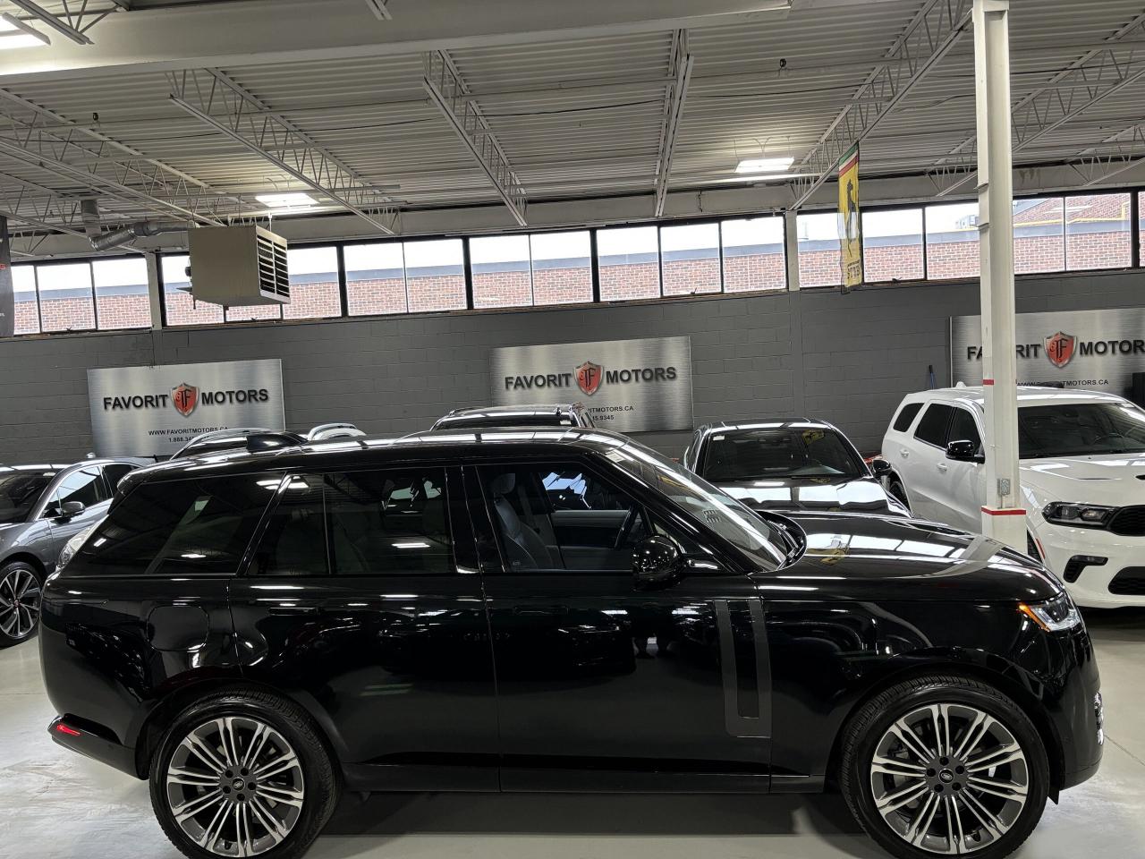 2023 Land Rover Range Rover P530 SE SWB|NO LUX TAX|NAV|MASSAGE|RECLINE|CREAM|+ - Photo #3