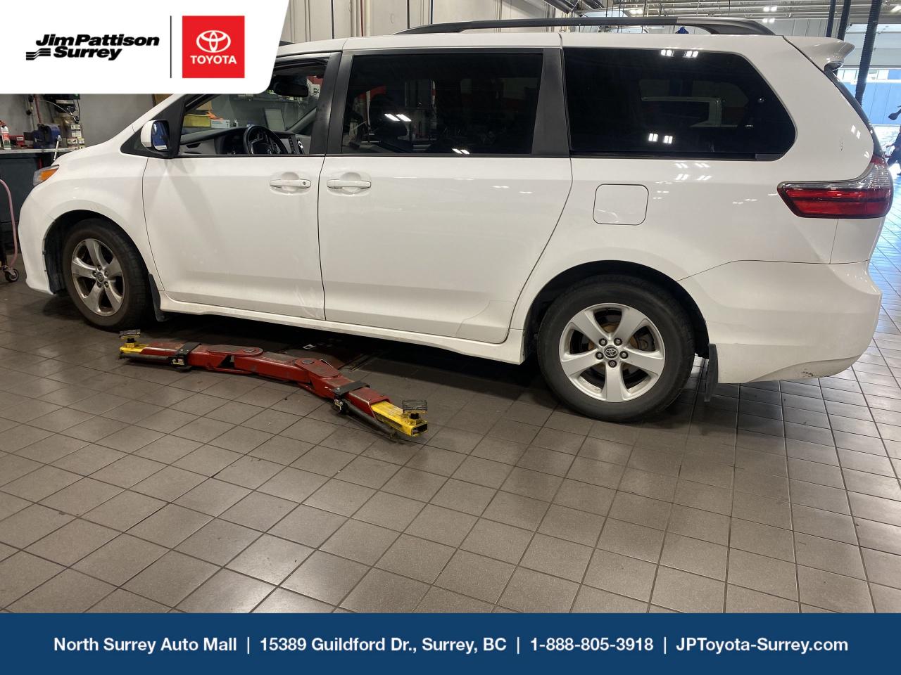 Used 2020 Toyota Sienna LE 8-Passenger V6 for sale in Surrey, BC