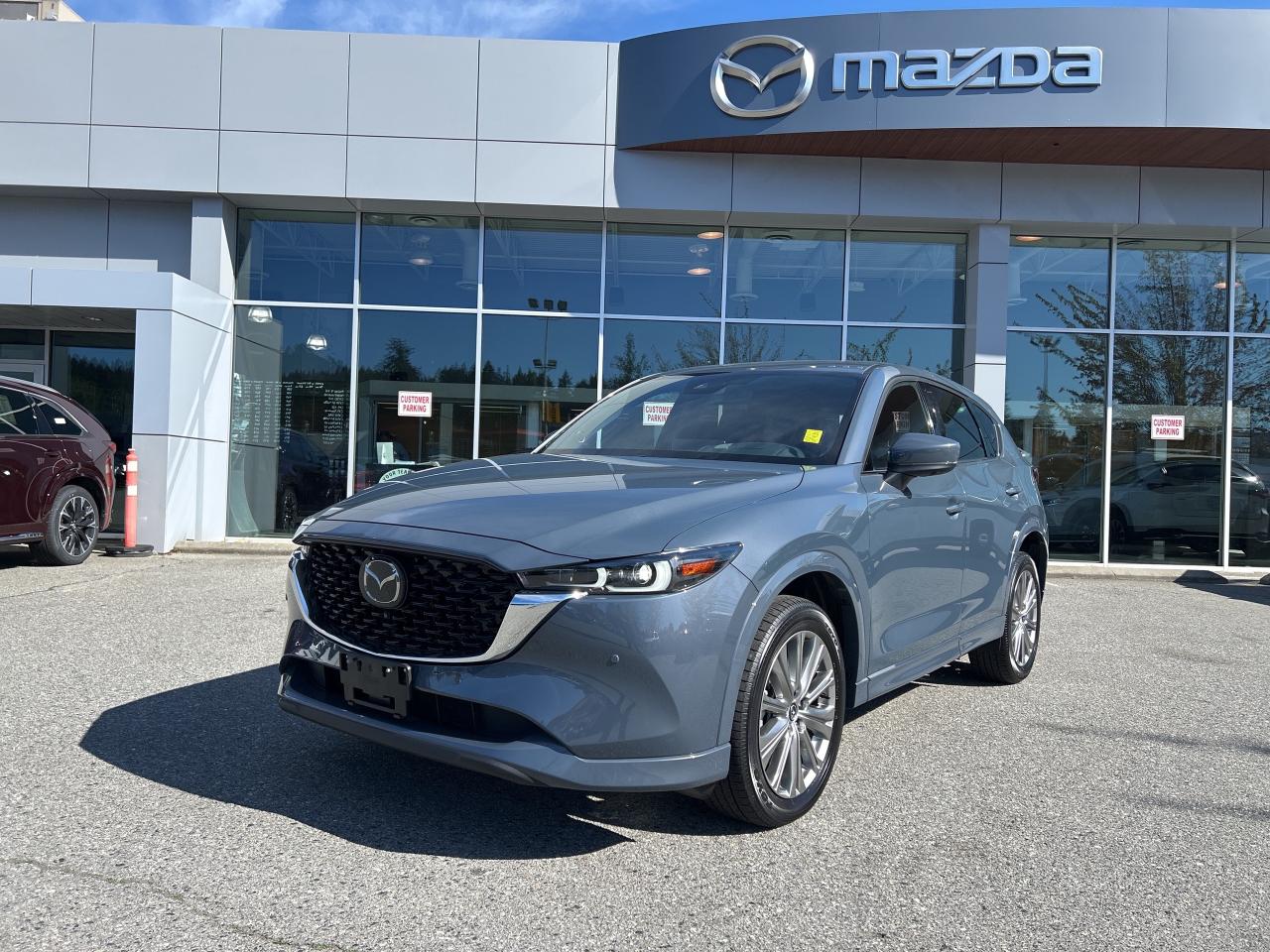 Used 2022 Mazda CX-5 Signature AWD for sale in Surrey, BC
