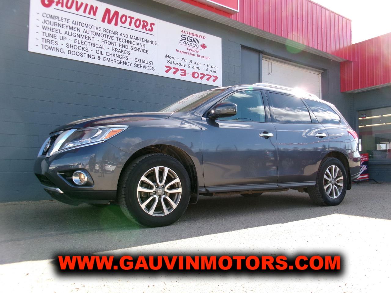 Used 2014 Nissan Pathfinder 4WD SV 7 Passenger. Serviced & Inspected for sale in Swift Current, SK