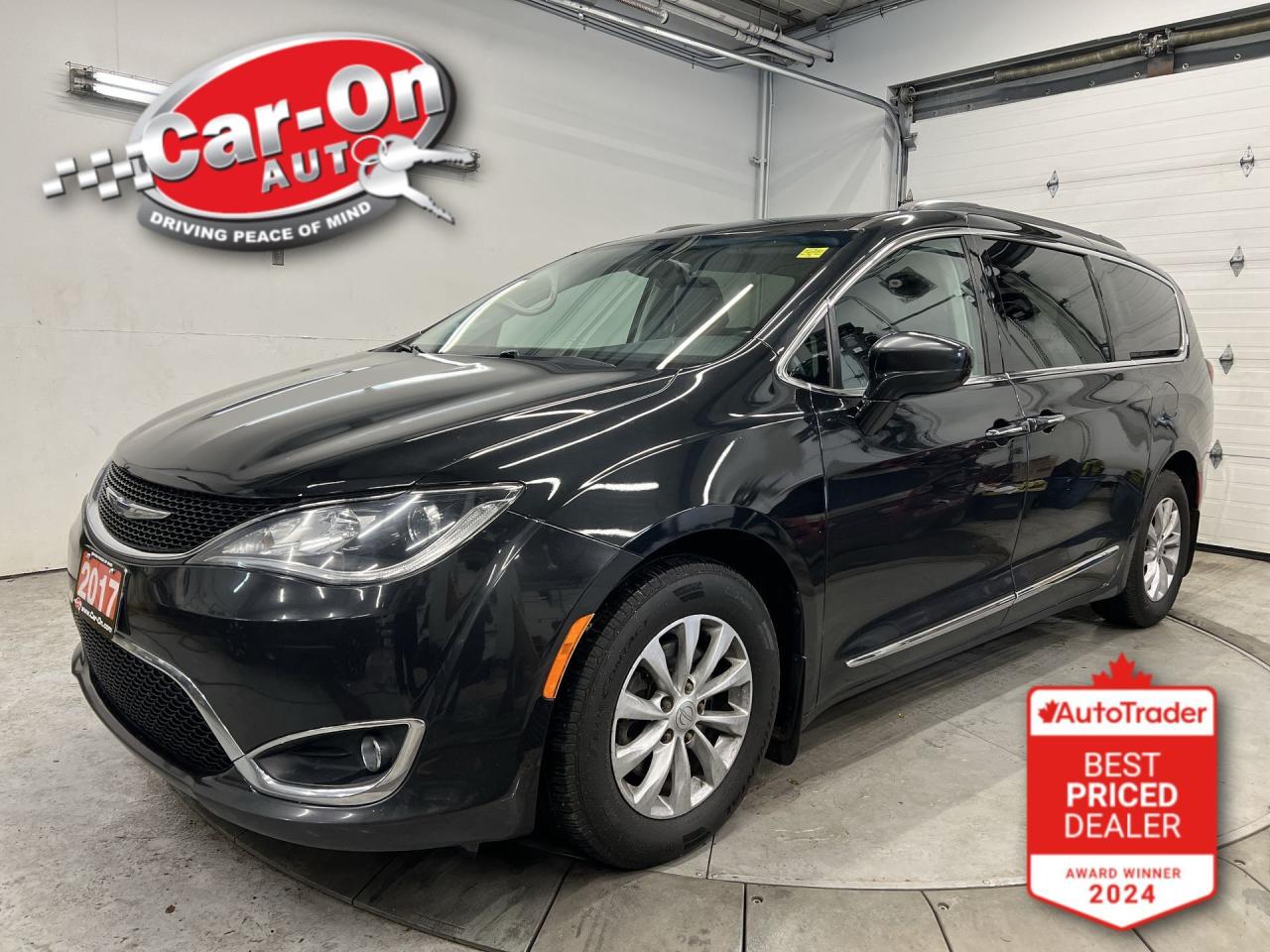 Used 2017 Chrysler Pacifica TOURING-L| 7-PASSENGER | HTD LEATHER|REAR CAM for sale in Ottawa, ON
