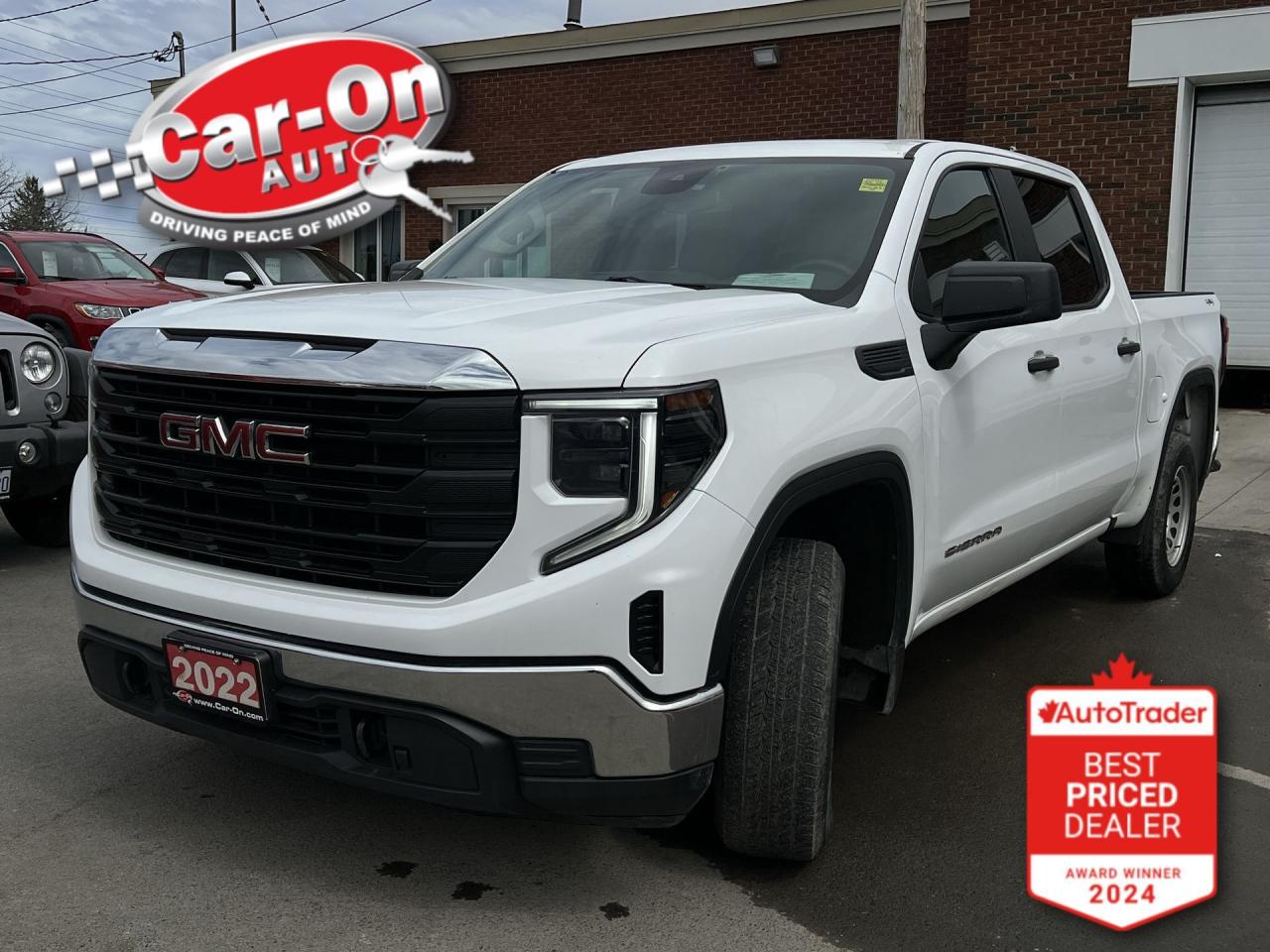 Used 2022 GMC Sierra 1500 4X4 CREW CAB| CARPLAY| REAR CAM| TOW PKG for sale in Ottawa, ON