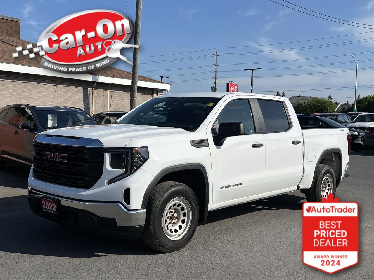 Used 2022 GMC Sierra 1500 4X4 CREW CAB| CARPLAY| REAR CAM| TOW PKG for sale in Ottawa, ON
