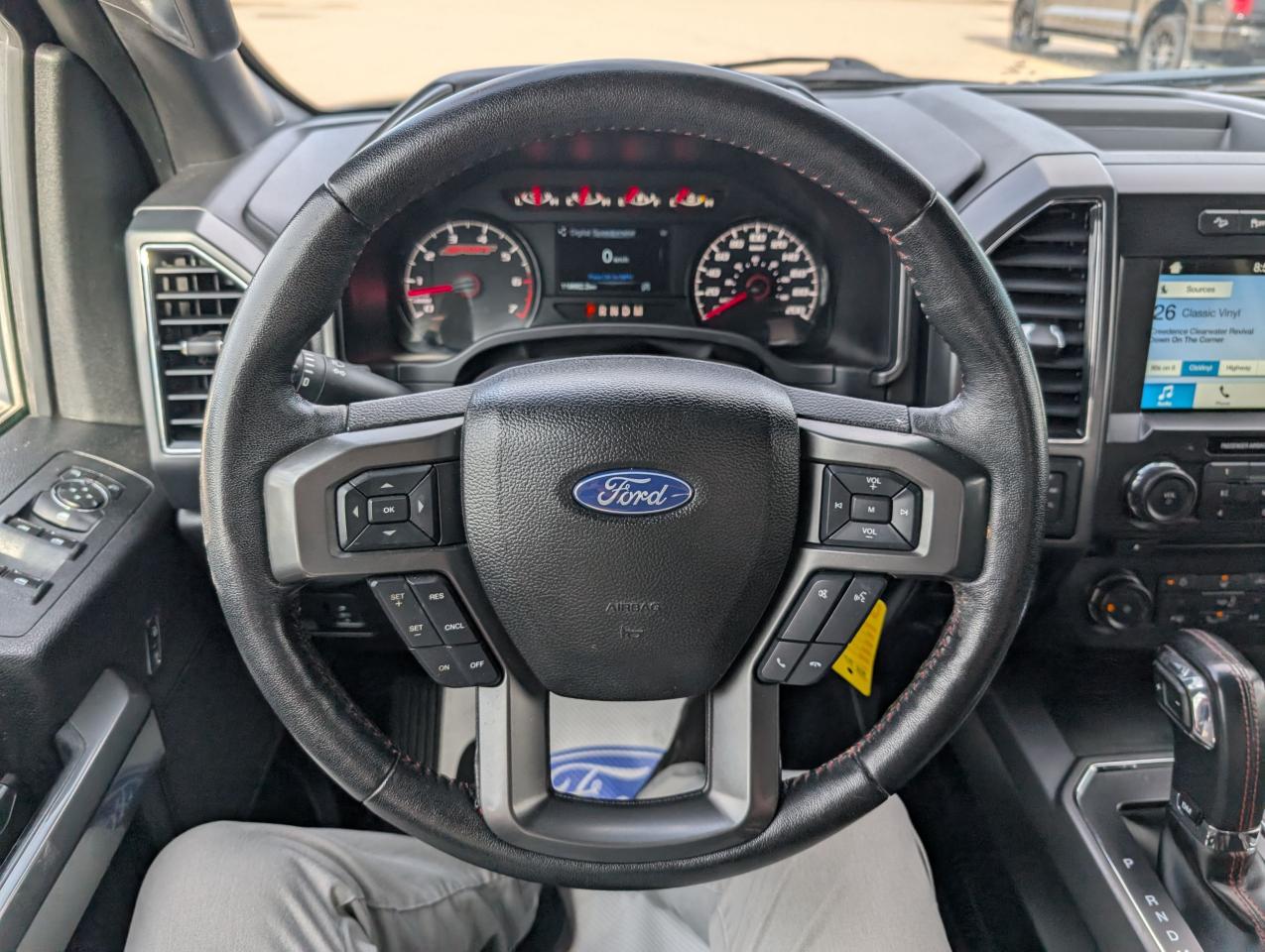 2018 Ford F-150 XLT Photo5