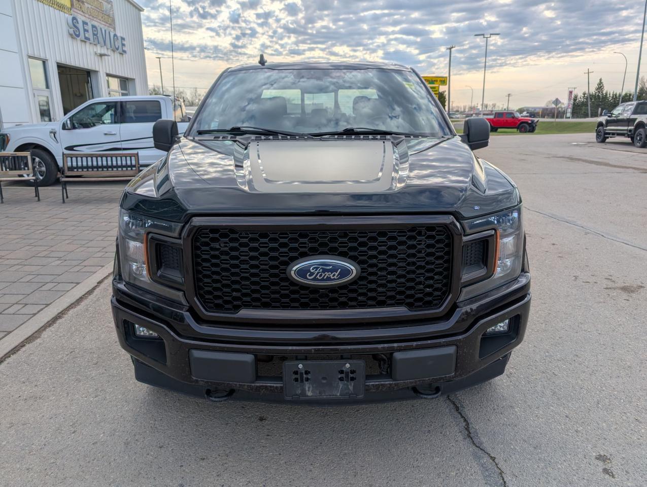 2018 Ford F-150 XLT Photo2