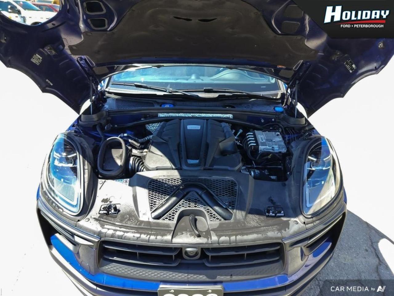 2023 Porsche Macan S Photo