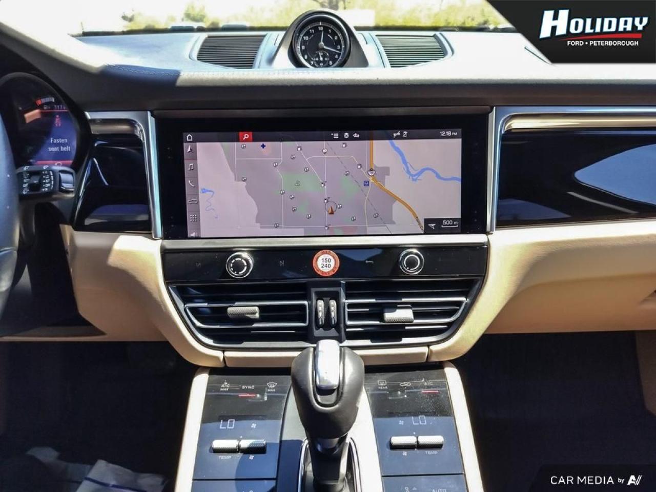 2023 Porsche Macan S Photo