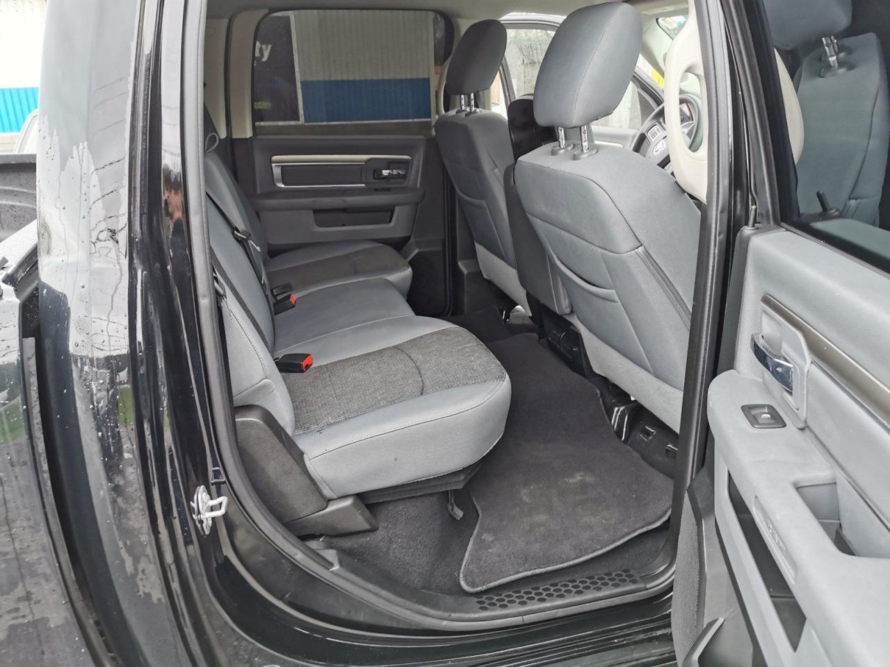 2020 RAM 1500 SLT  SWB - Photo #22
