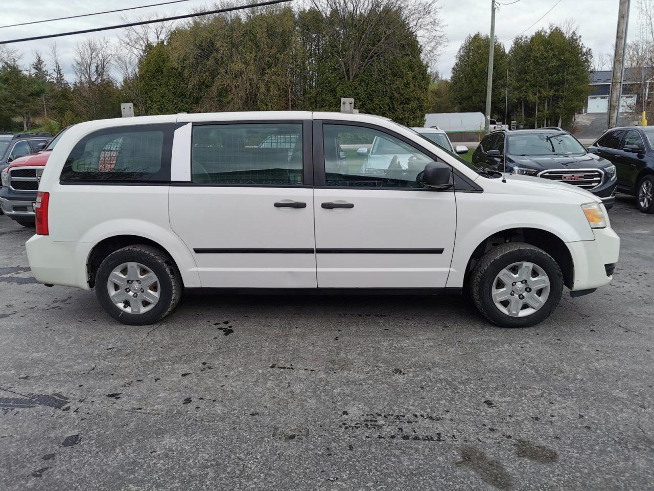 2010 Dodge Grand Caravan CARGO - Photo #4