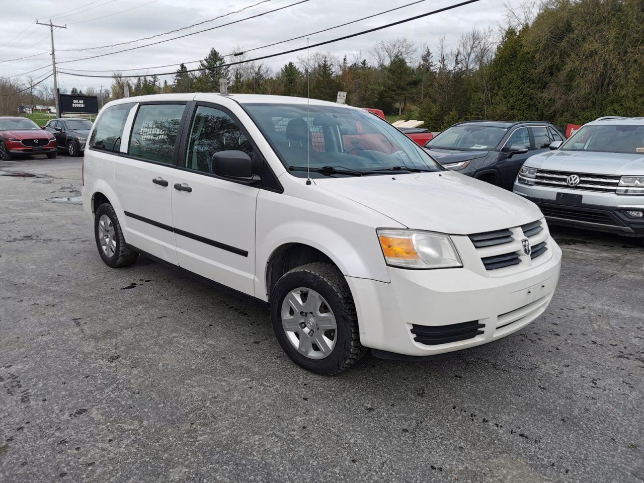 2010 Dodge Grand Caravan CARGO - Photo #3
