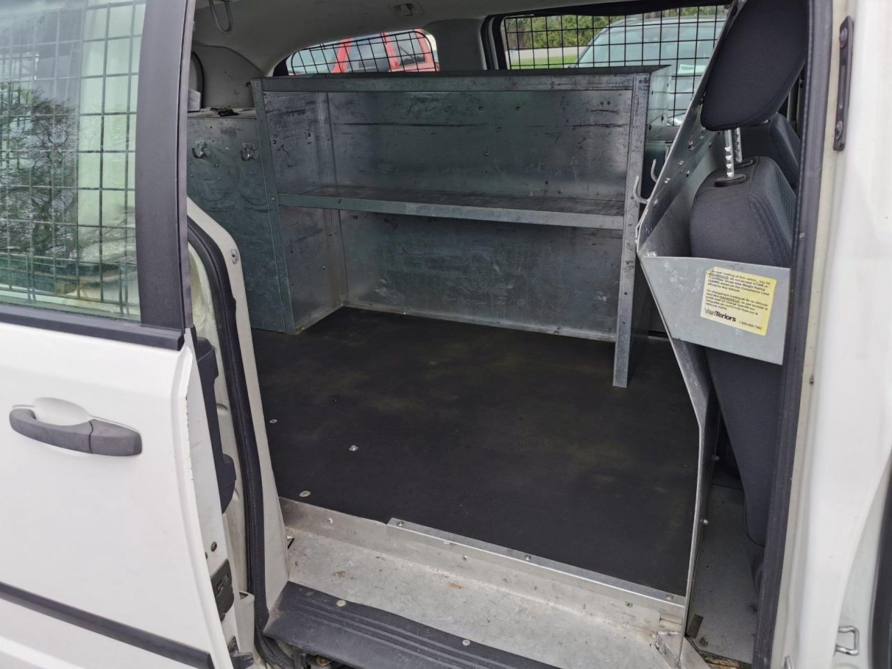 2010 Dodge Grand Caravan CARGO - Photo #22