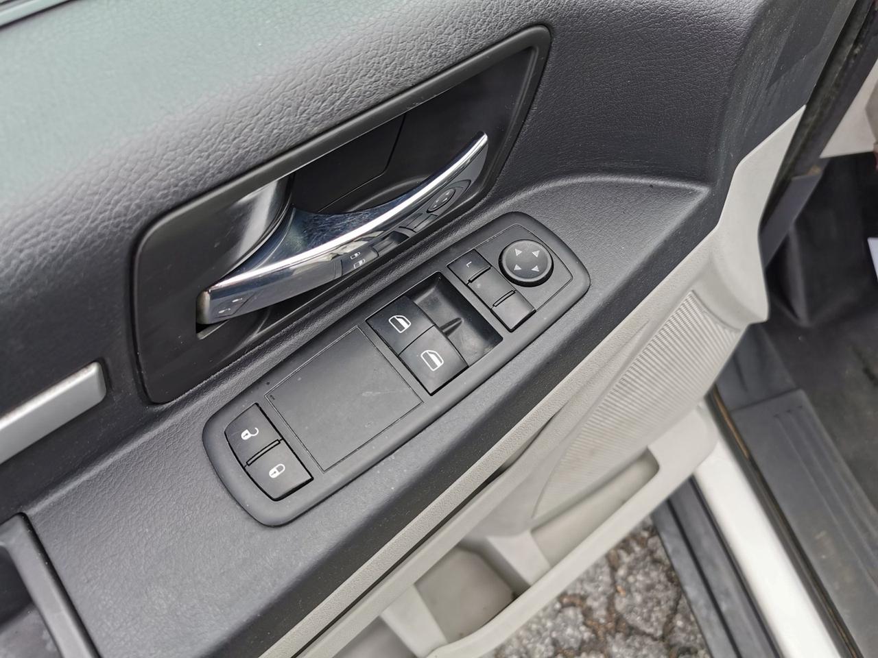 2010 Dodge Grand Caravan CARGO Photo