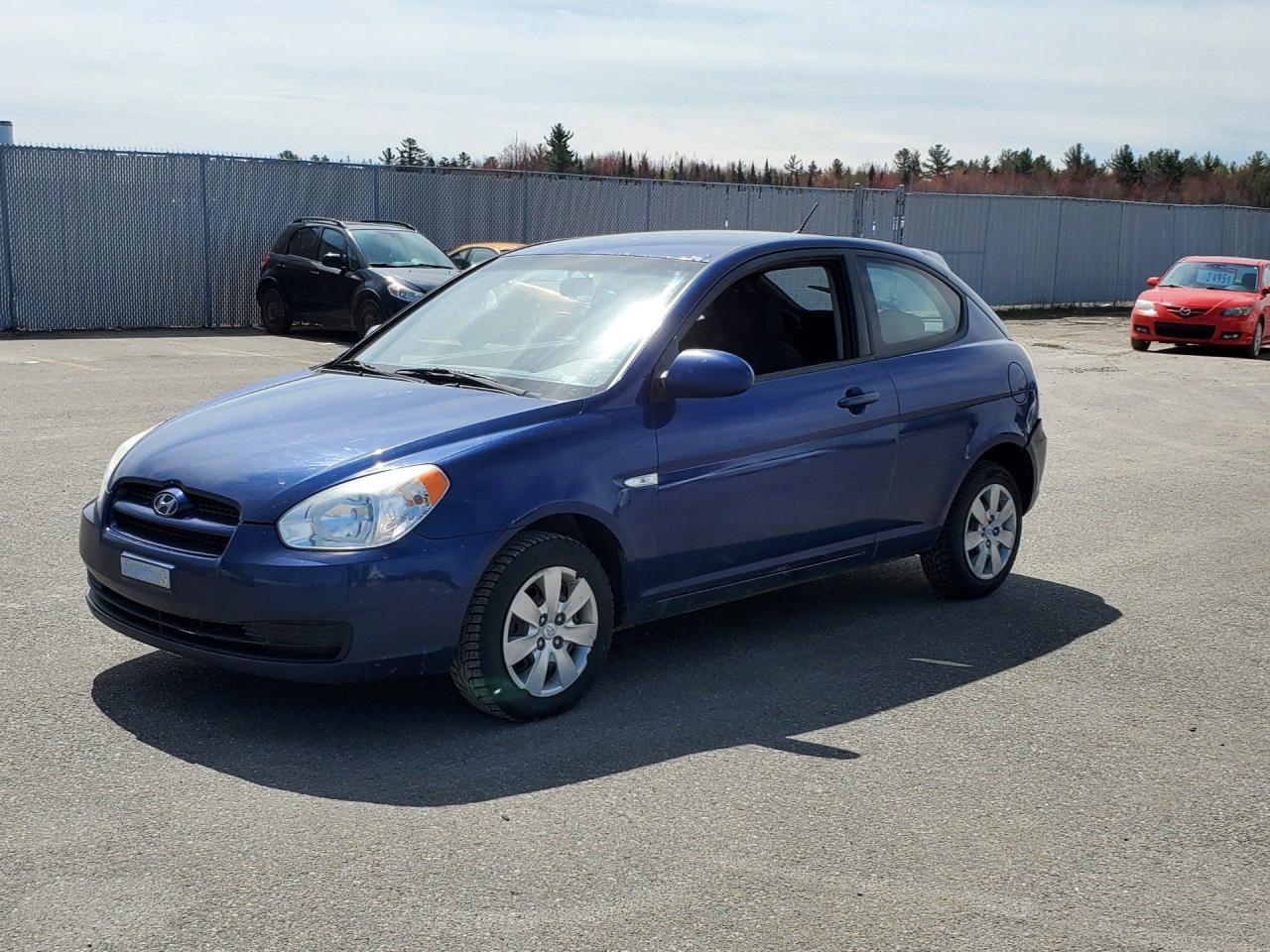 Used 2010 Hyundai Accent SE manual for sale in Sainte Sophie, QC