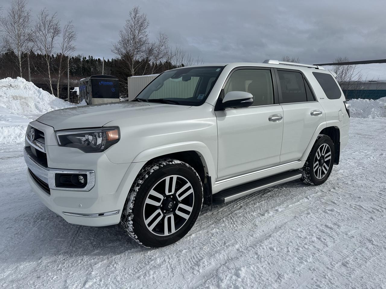 2021 Toyota 4Runner Limited Photo0