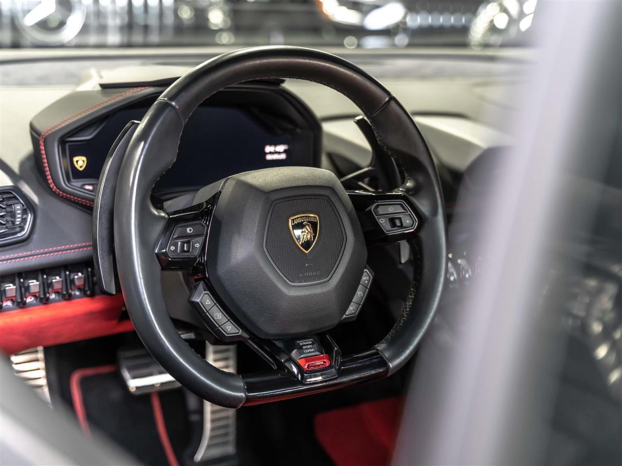 2017 Lamborghini Huracan LP610-4|SENSONUM SOUND|LIFTING SYSTEM|NAVI|REARCAM Photo