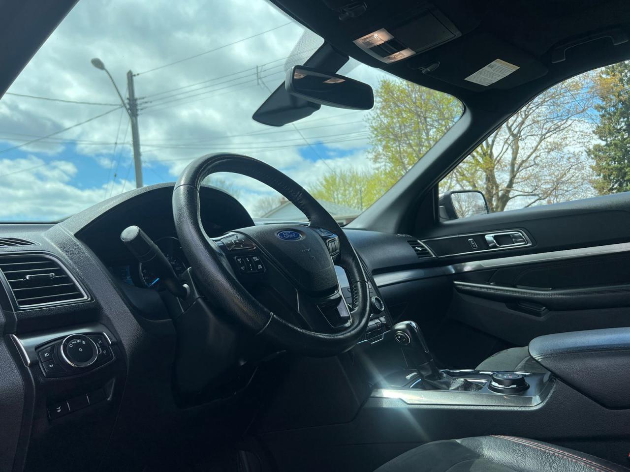 2019 Ford Explorer XLT 4WD - Photo #8