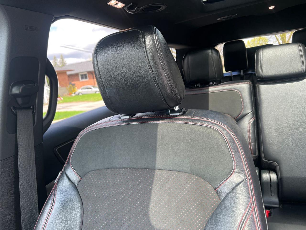 2019 Ford Explorer XLT 4WD - Photo #17