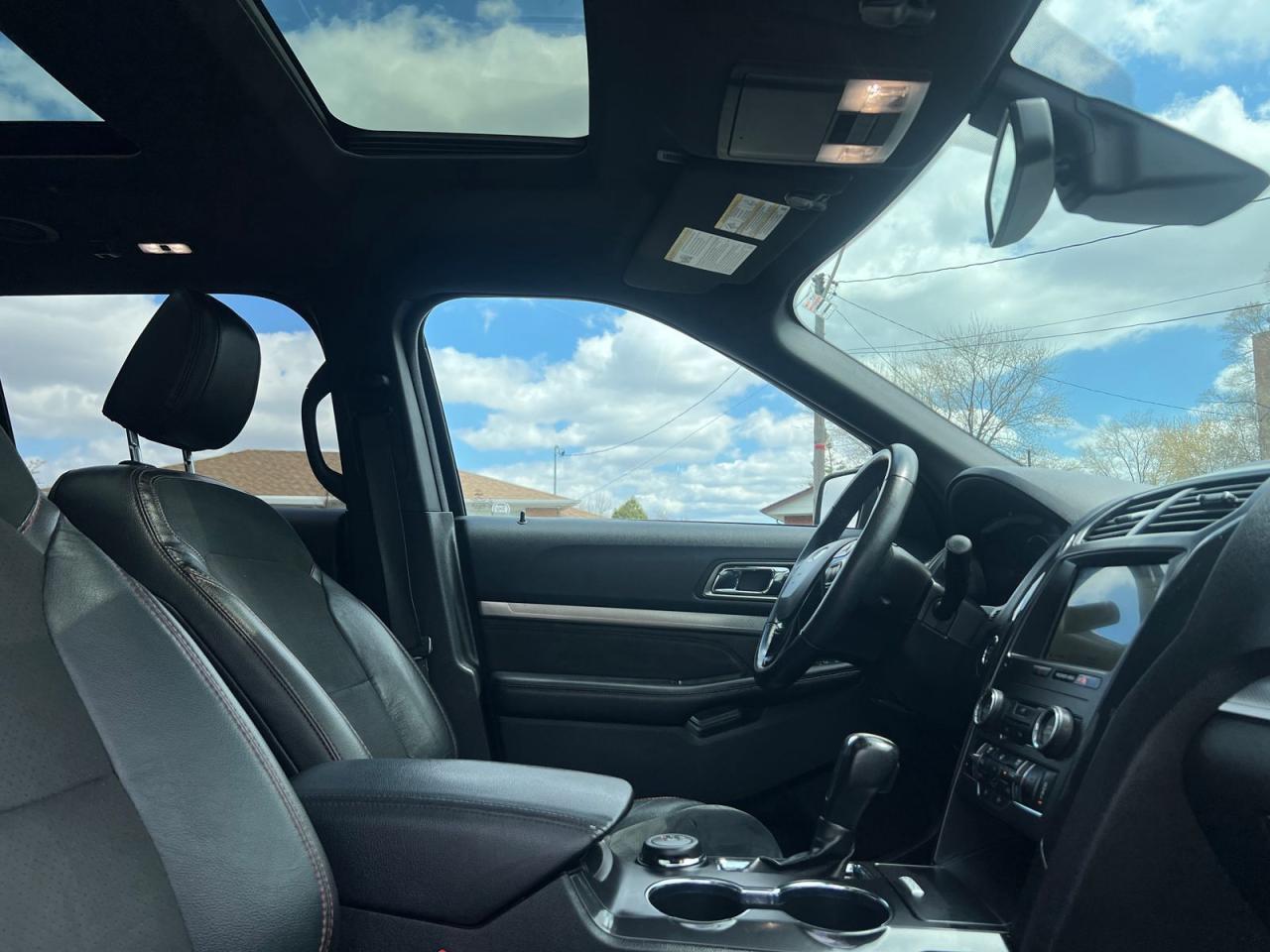 2019 Ford Explorer XLT 4WD - Photo #22