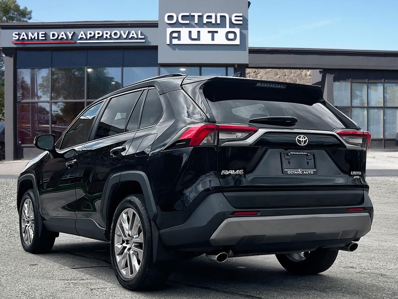 2019 Toyota RAV4 LIMITED AWD - Photo #4